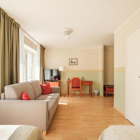 Wasa Hotel & Health Center Pärnu Extérieur photo